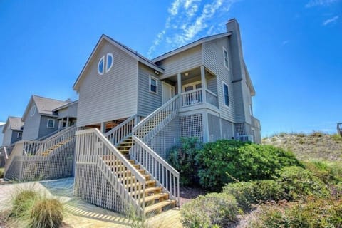 Welcome to Helmstetler #3B