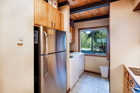 Star Harbor 4 Kitchen and Laundry - Star Harbor 4 Kitchen and Laundry