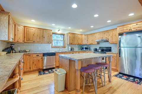 Kitchen | Cooking Basics | Dishware & Flatware