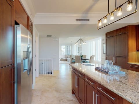 Residence #3828 - Second Floor Fully Furnished Kitchen