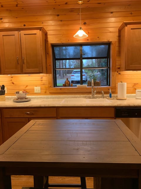 Center aisle with seating for 2!  Garden window with road view!