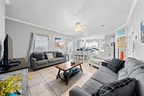 OBV Beach Retreat Living Room