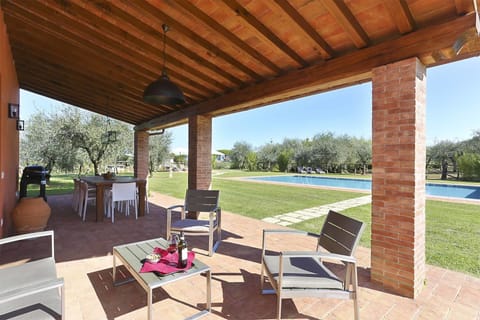 Balcony / Terrace / Patio, Garden, Pool