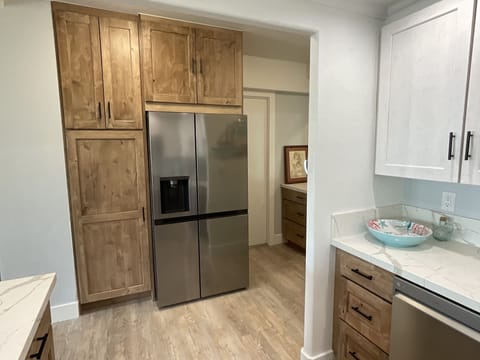 This LG refer, is 27.2 cub feet. This isn’t home, its vacation time, we eat!