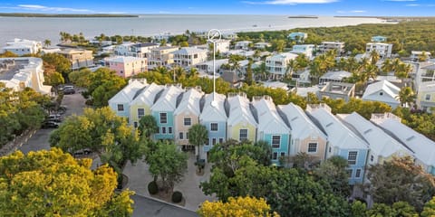 Unit 606! Keys Colors Palette- we are the ocean blue color