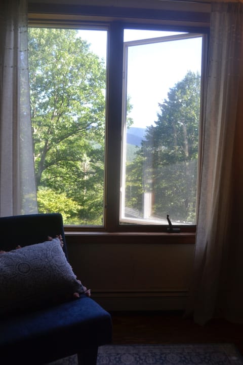 Master bedroom sitting area. 