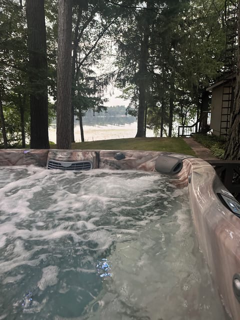 Hot tub always clean n ready. Relax and enjoy the stars or the lake view.
