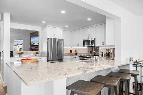 Newly Renovated Kitchen