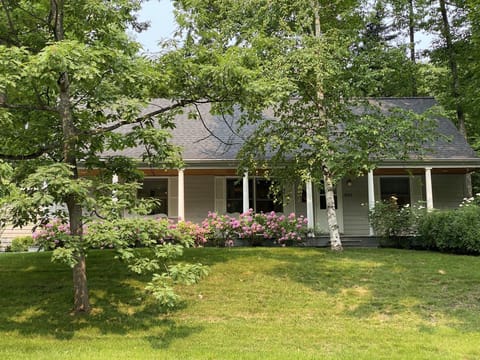 Perfect for groups with five bedrooms and three full bathrooms