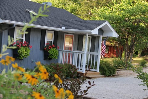 You have landed at Twin Pines Shanty!