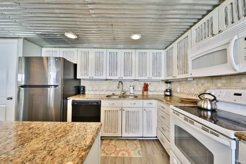 Fully stocked kitchen
