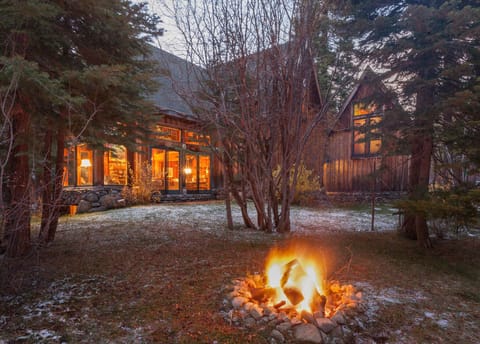 This is a great place to gather family and relax in Homewood Lake Tahoe