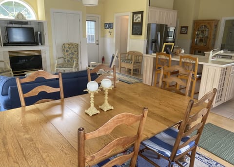 Family gathering space - gas fireplace and smart TV with Roku