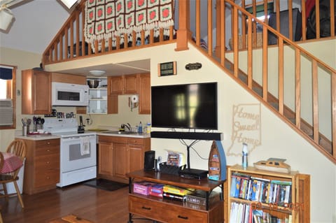 Entertainment including large selection of DVDs