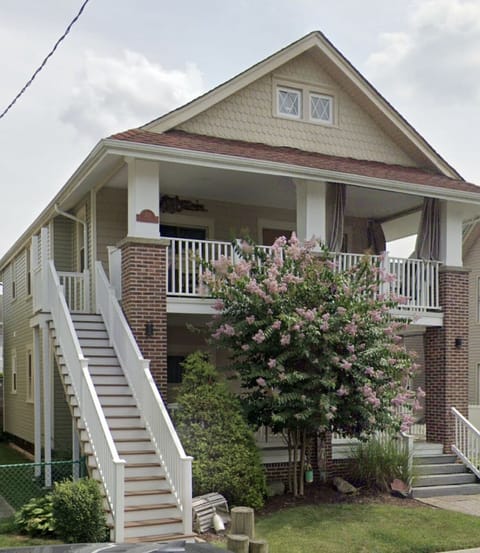 337-339 Central Ave (top/bottom duplex)