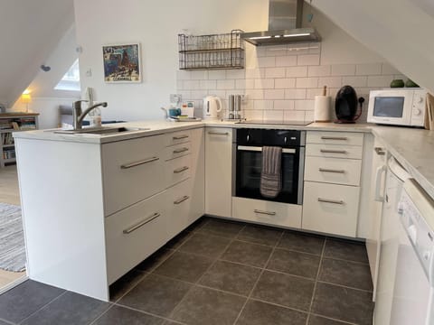 Well equipped kitchen