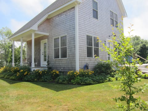 House with covered front porch