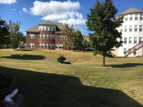 Huge Private yard to entertain your guests. 