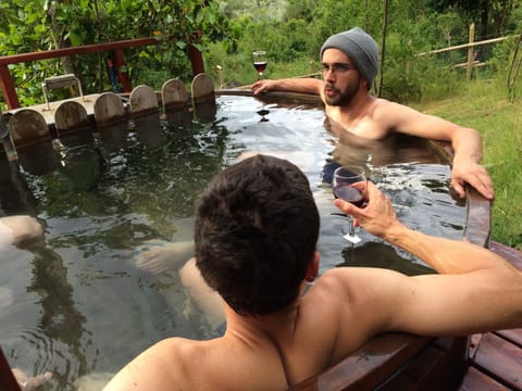 Outdoor spa tub