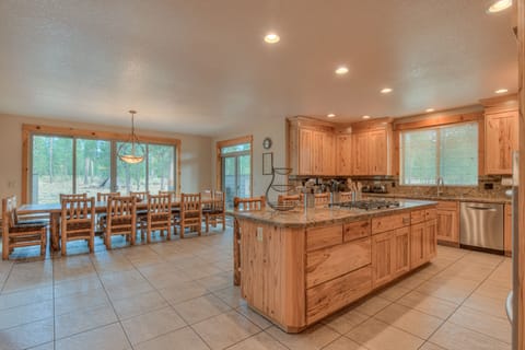 Complete View Kitchen and dining area