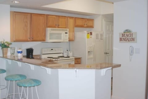 FULL KITCHEN******CLOTHES WASHER & DRYER