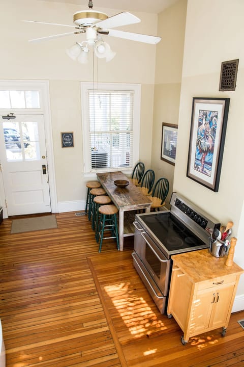 Large 5 burner cooktop