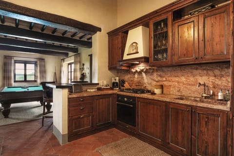 Tuscan-Farmhouse-51