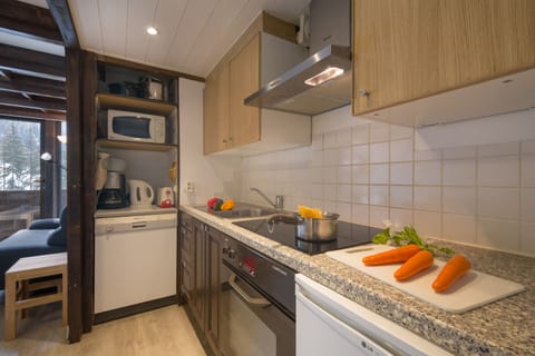 All well equipped kitchen