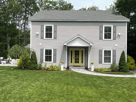 Welcome to Lupine Lodge!