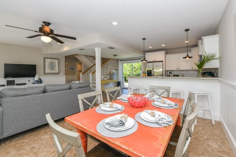 Dining - Open Concept Layout