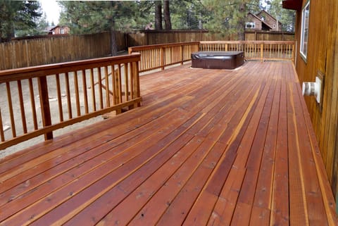 Deck & Hot Tub
