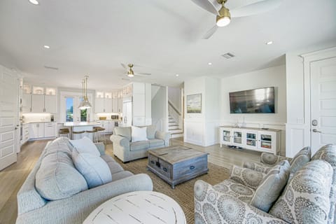 Serenity Beach - AMI Locals