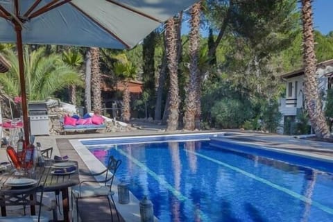Daylight at Villa Palmera