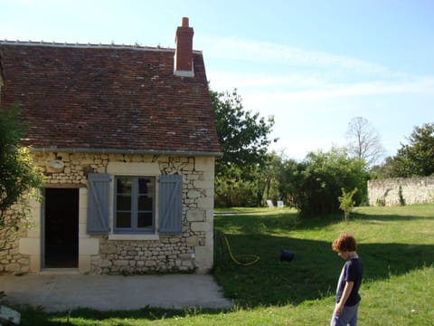 Quiet and country side family-friendly house with huge pool House in Centre-Val de Loire