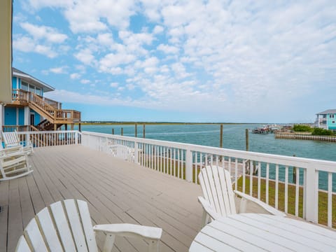 Welcome To Bear's Den