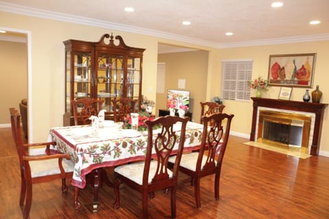 Dinning table