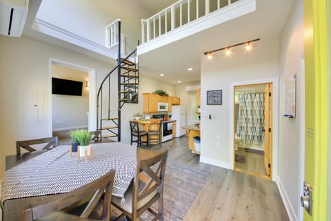 Sagle Vacation Rental | 2BR | 1BA | 1,350 Sq Ft | Step-Free Entry