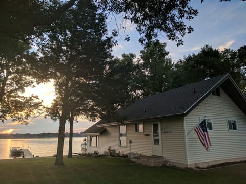 direction of the photo is west, north west. full cabin.
sun is setting.
