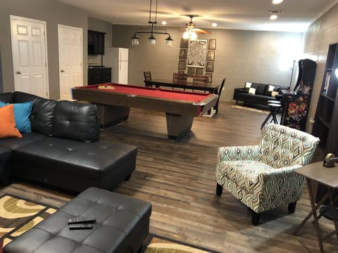 Den & game room 