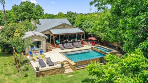 Pool and Huge Hot Tub