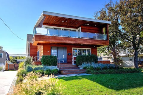 Front of house 
