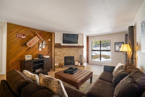 Welcome to your mountain oasis!