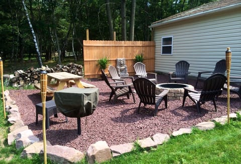 Fire Pit with Charcoal Grill and Picnic Table 