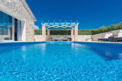 Holiday Home Swimming Pool