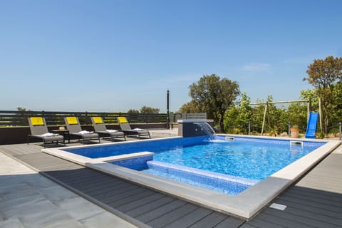 Holiday Home Swimming Pool