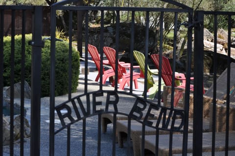 Riverbend, Relax and Enjoy!