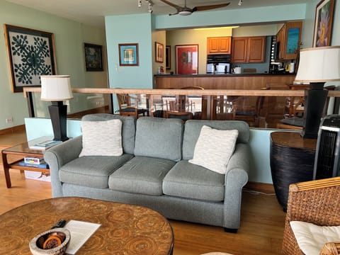 Living Room

All photos are unaltered from original. 
We do not Photoshop photos