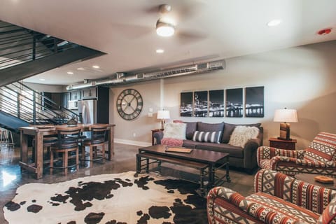 Farmhouse Flair in a Chic Urban Setting