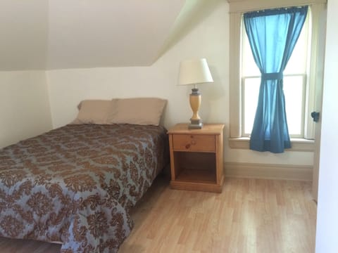 Bedroom upstairs- full size bed