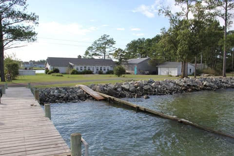 Front of house and shared pier and permanent ramp to water from the Potomac side